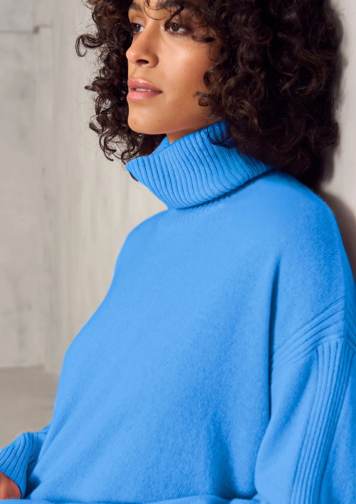 Chevron Detail Relaxed Polo Sweater in Lake Blue