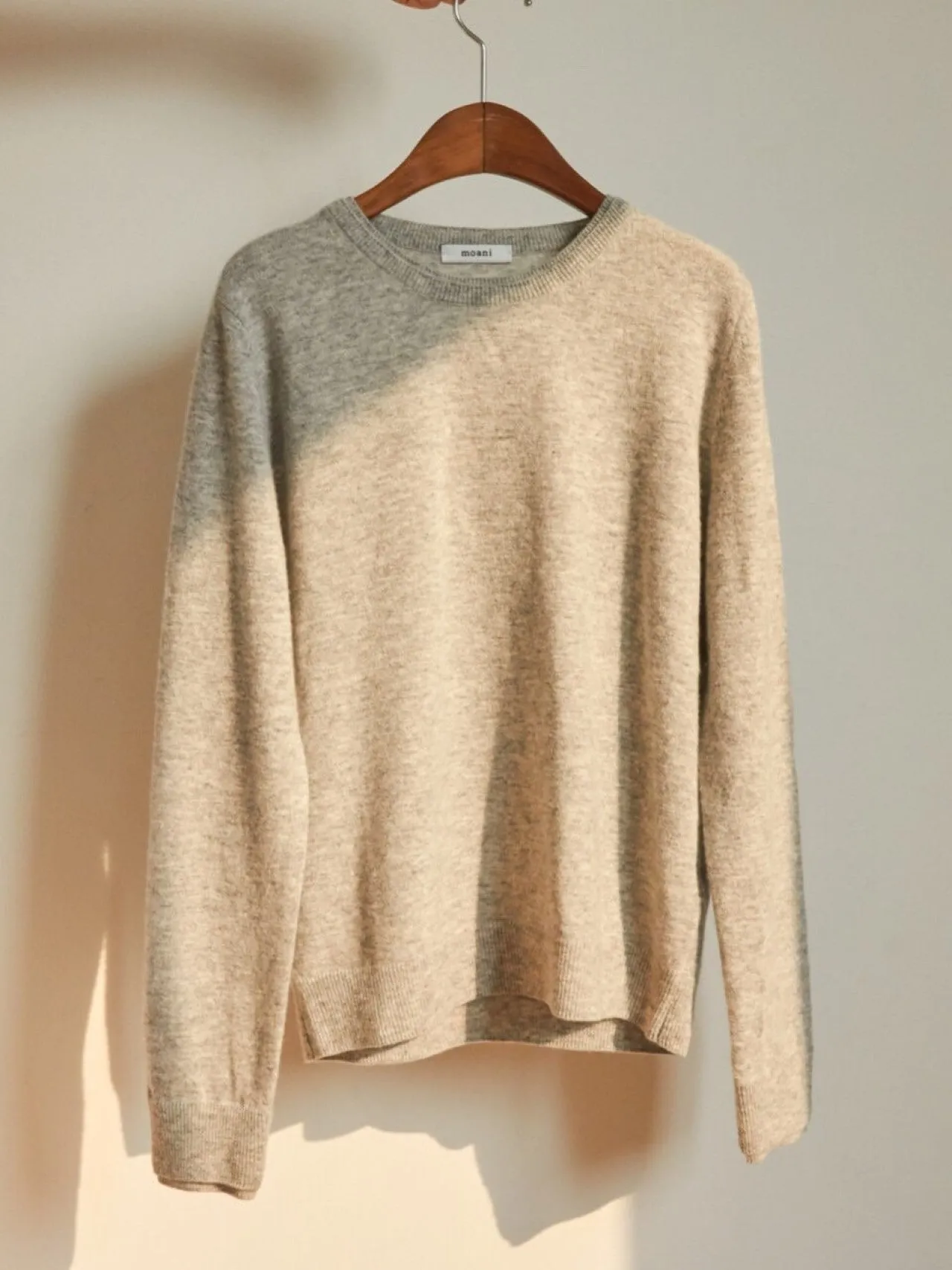 DOUBLE LIPPED ROUND NECK KNIT