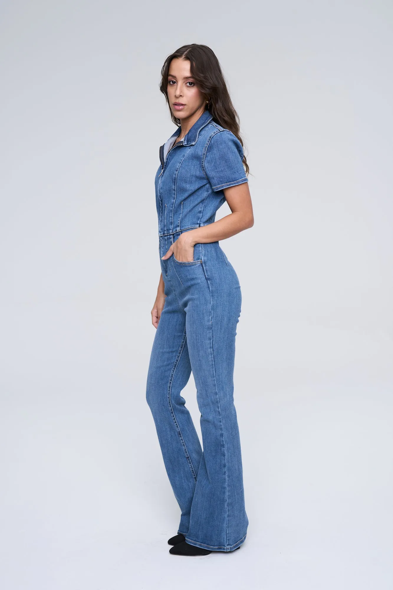 FLARE ULTRA STRETCH DENIM ZIP JUMPSUIT IN MEDIUM WASH   /  SP-J4274M