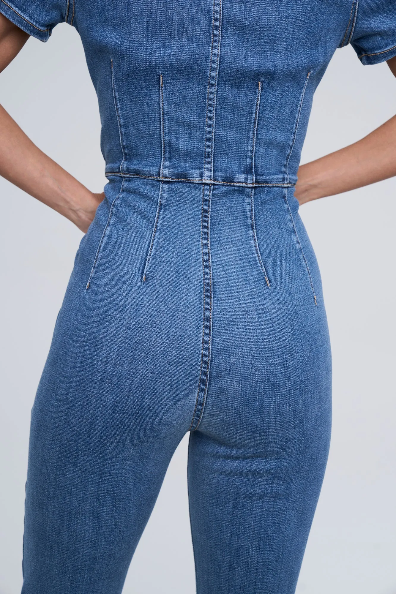 FLARE ULTRA STRETCH DENIM ZIP JUMPSUIT IN MEDIUM WASH   /  SP-J4274M