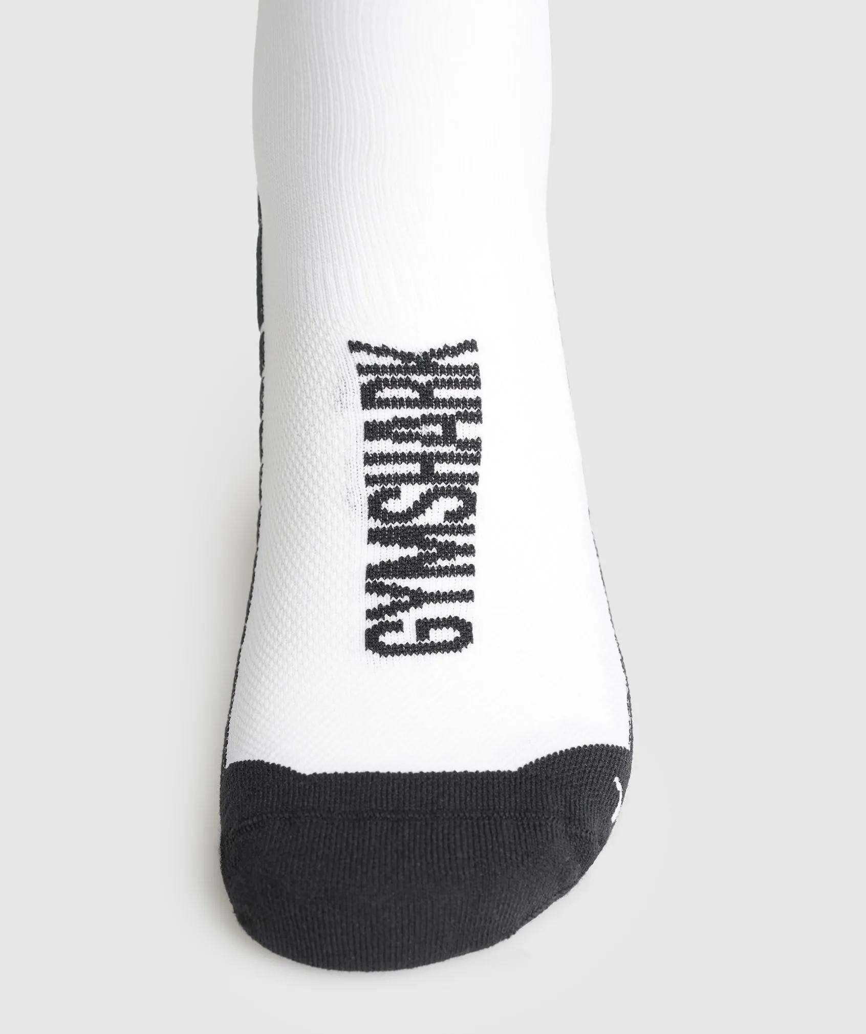 Gymshark Crew Running Socks - White/Black