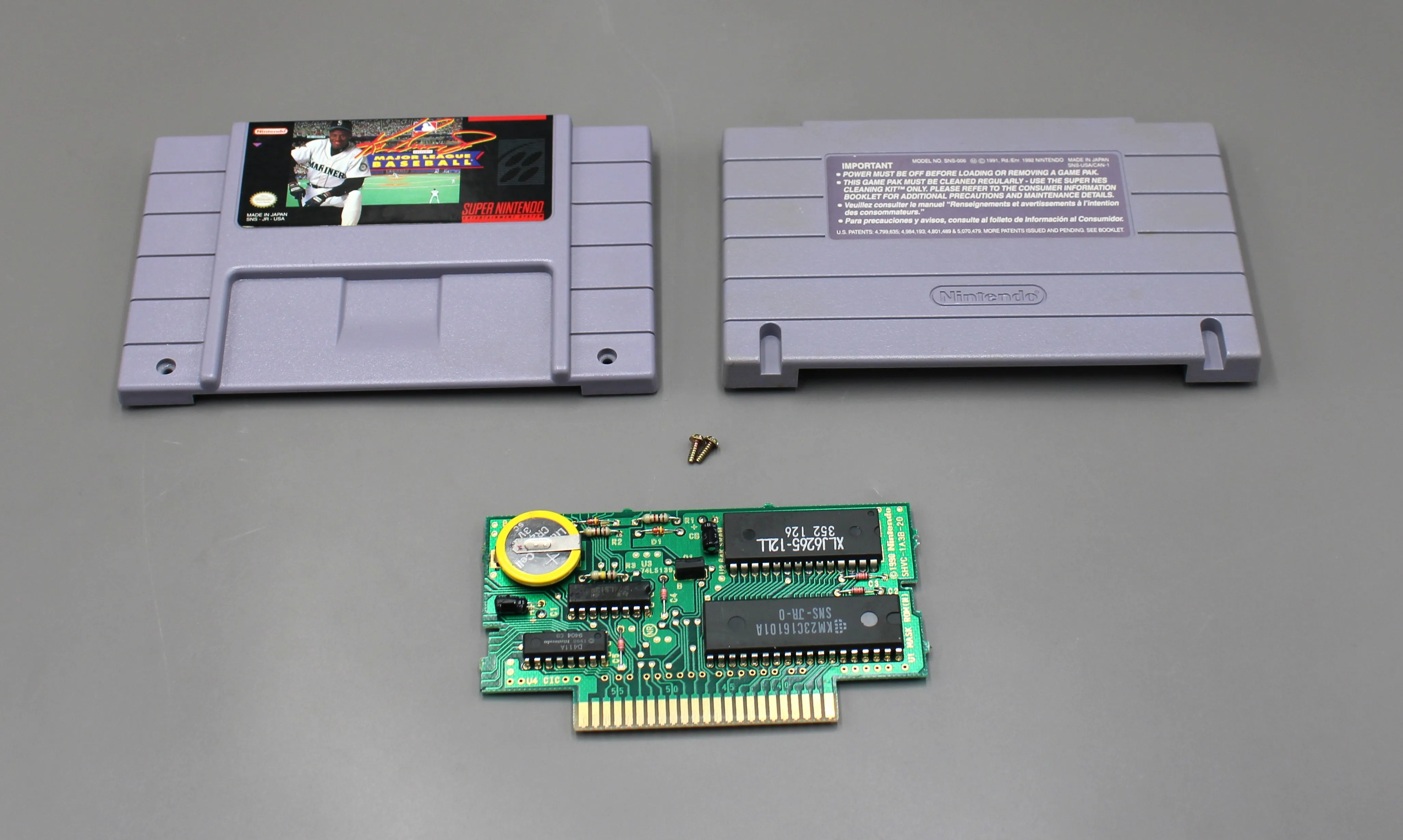 Ken Griffey Jr Presents Major League Baseball MLB (Super Nintendo, SNES, 1994) [New Save Battery]