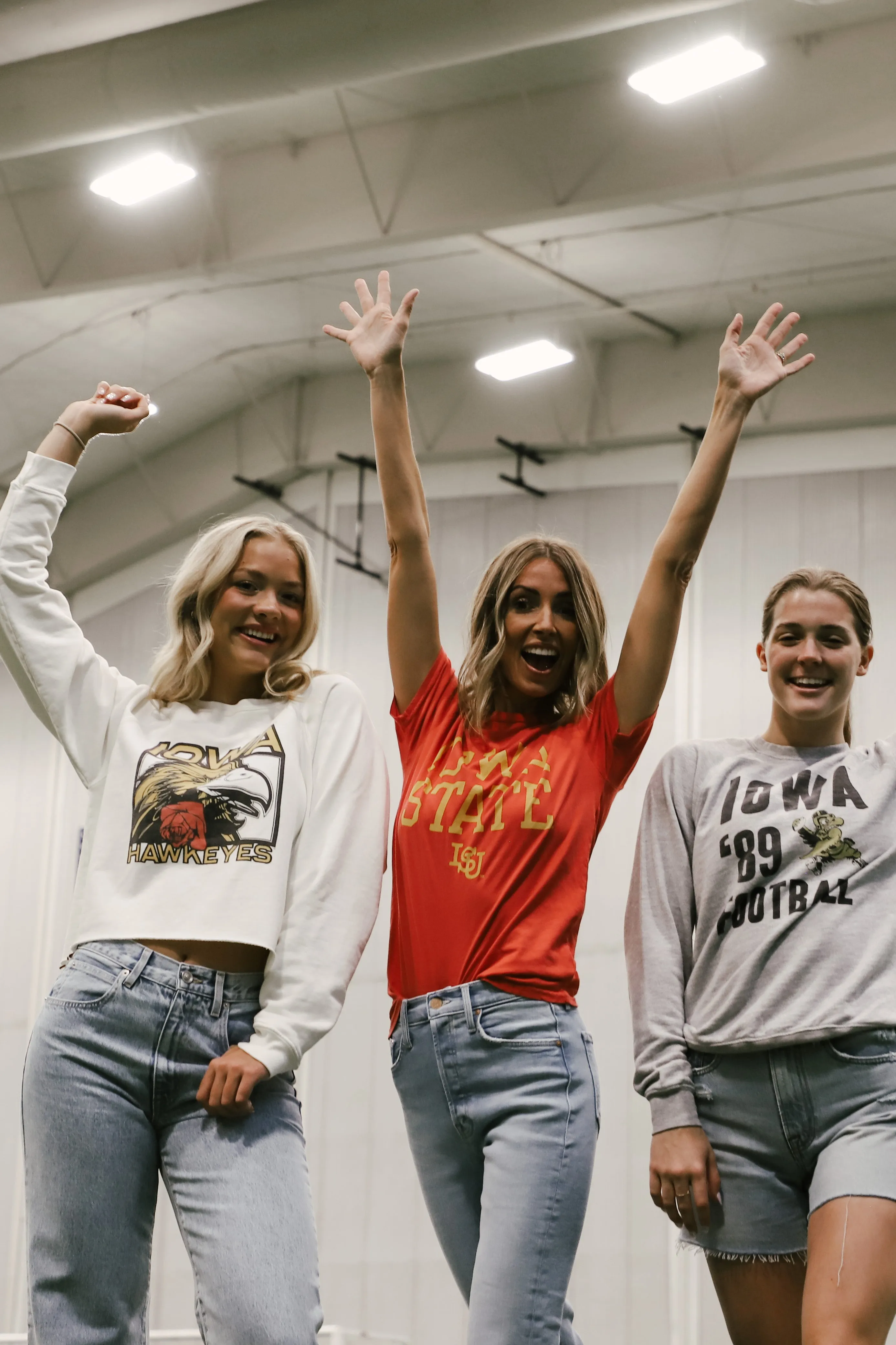 Retro Brand x Blond Genius - Iowa Rose Cropped Sweatshirt in White